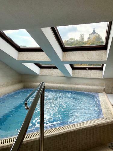 Hotel & Penzi�n Grand Matej