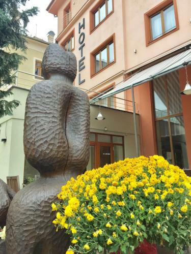 Hotel & Penzi�n Grand Matej