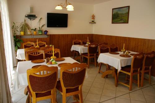 Hostal Penzion Rustica - Garni