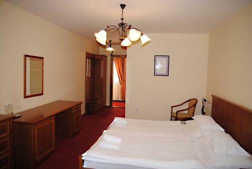 Hostal Penzion 77