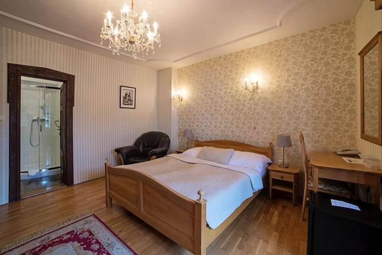 Hotel Salamander