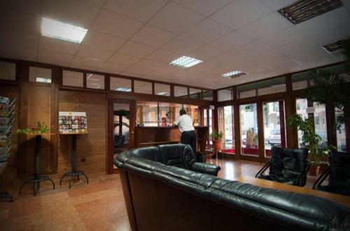 Hotel Avion