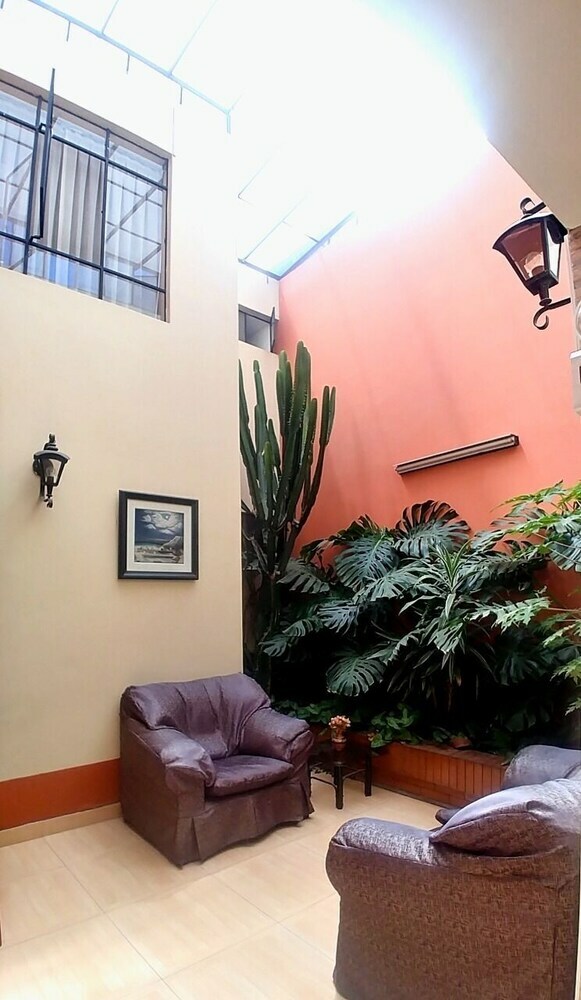 Foresta Hostal