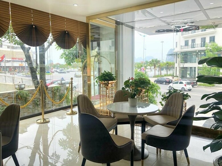 Diamond Luxury Hotel