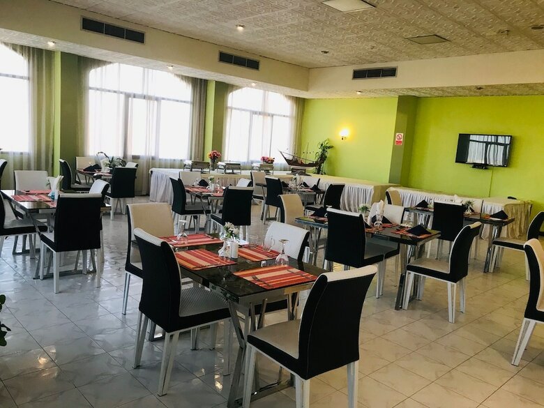 Al Rusayl Hotel