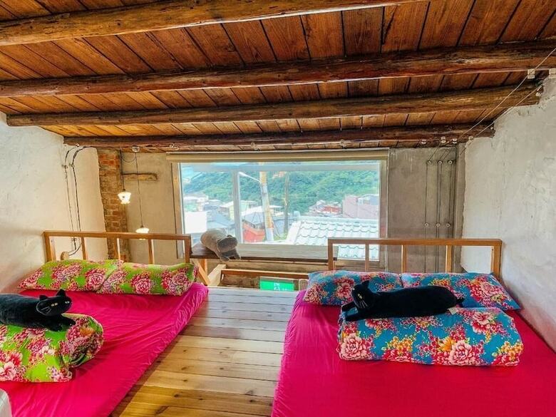 Bed & Breakfast Jiufen Little Meow Homestay