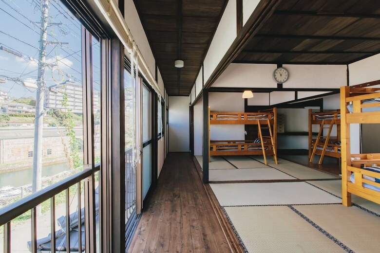 Hostal Hostel Dockhouse
