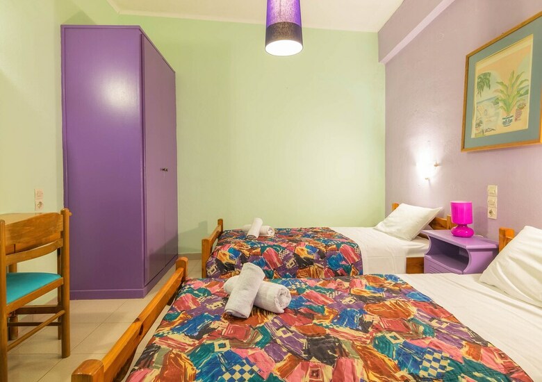 Ni-mar Studios & Apartments