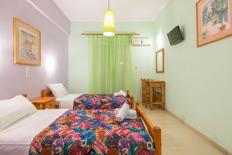 Ni-mar Studios & Apartments