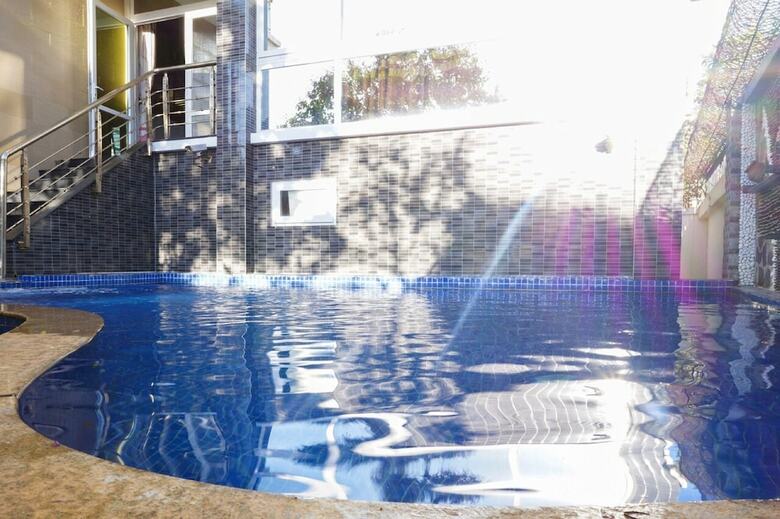 F5 Villa