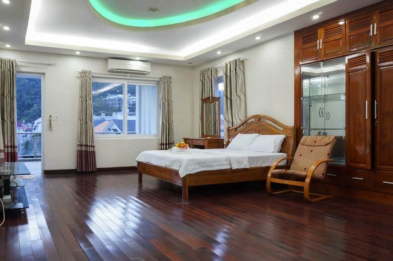 F5 Villa