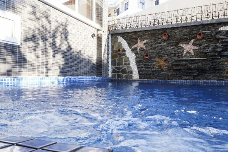 F5 Villa