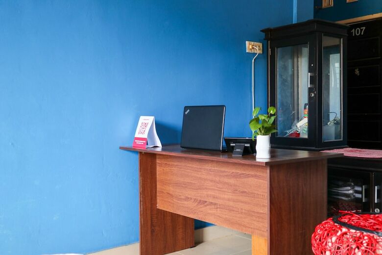 Hostal Oyo 2202 Delima Guest House Syariah