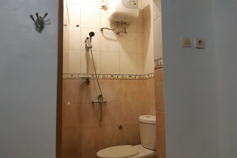 Hostal Oyo 1820 Baba Home