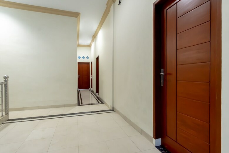 Hotel Oyo 1585 Ring Road Residence