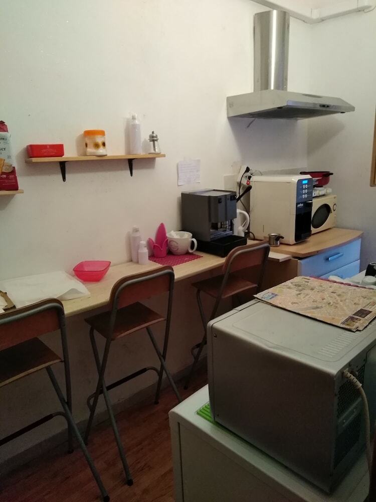 Bed & Breakfast H.h