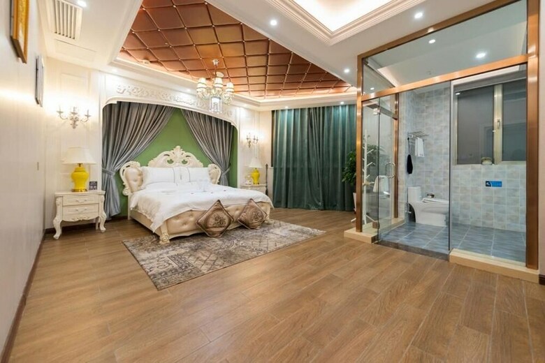 World Dream Hotel