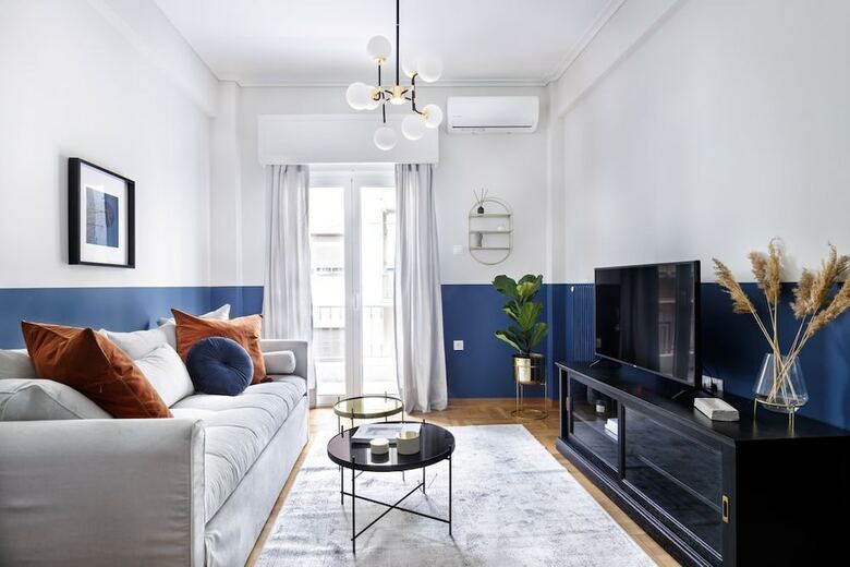 Upstreet Hidesign Acropolis Apartment