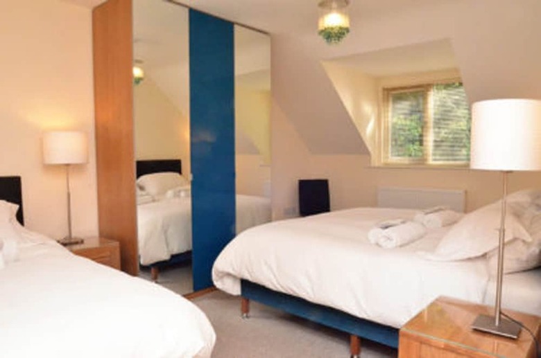 Cotswolds Valleys Accommodation-stony Hs