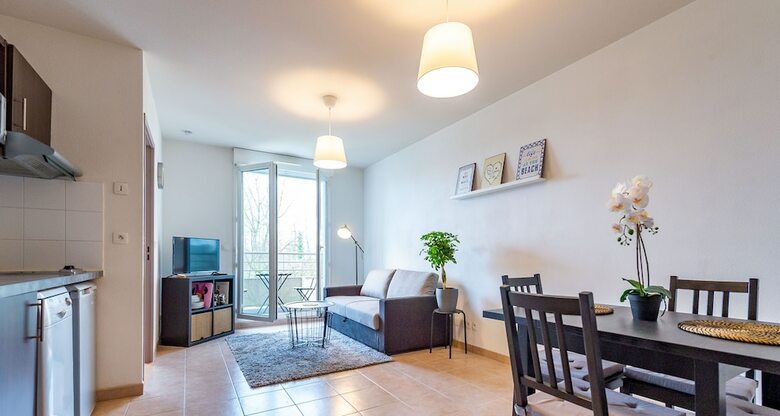 Apartamento Plaza Nations 01