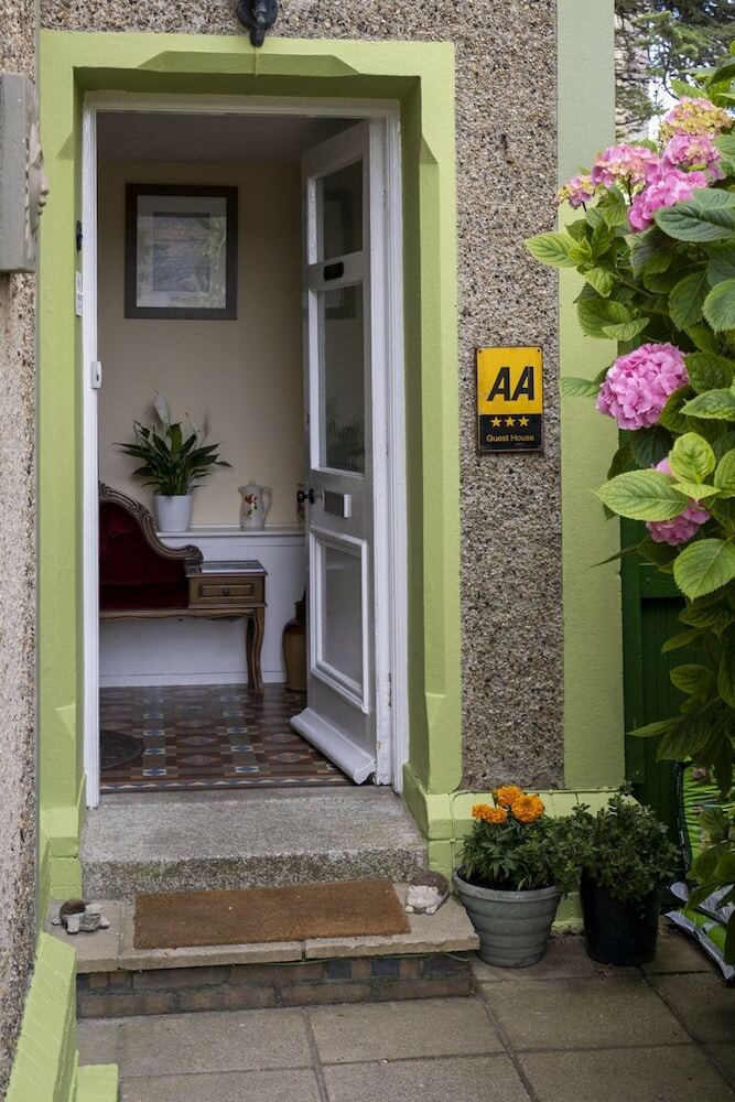Hotel Avalon Guest House