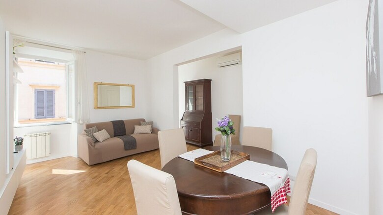 Apartamento Rental In Rome Giulia Atmosphere