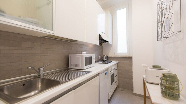 Apartamento Rental In Rome Giulia Atmosphere