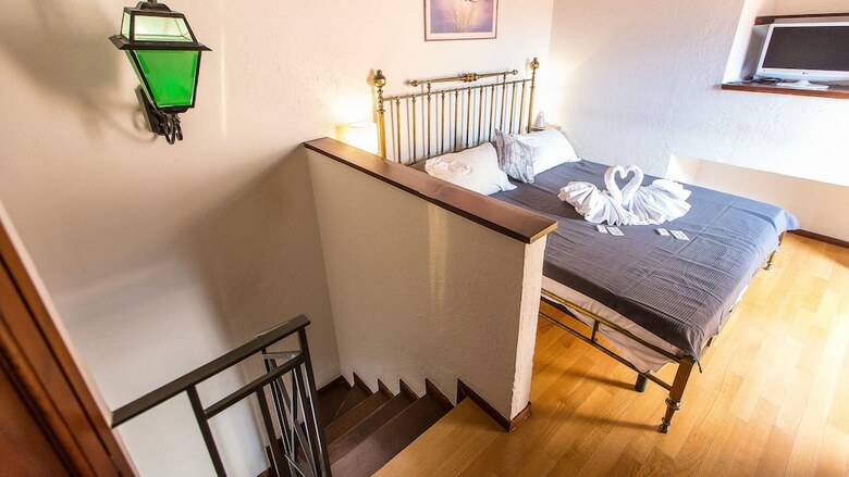 Apartamento Rental In Rome Arco Della Ciambella Penthouse