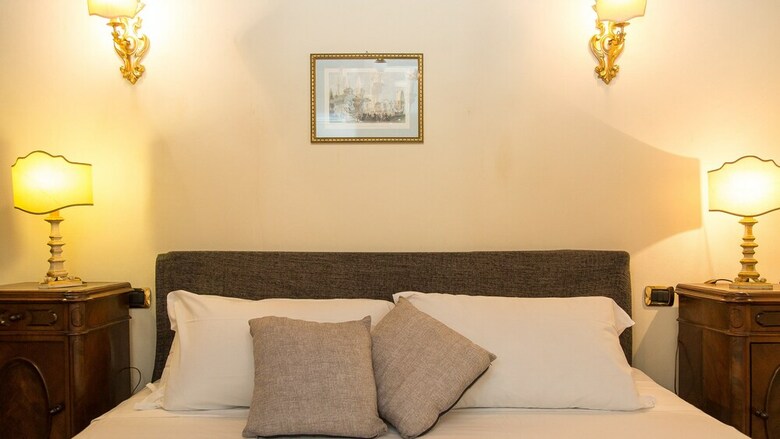 Apartamento Rental In Rome Falegnami