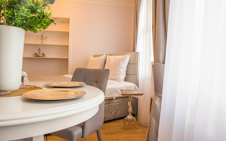 Easy Rent Apartments - Style
