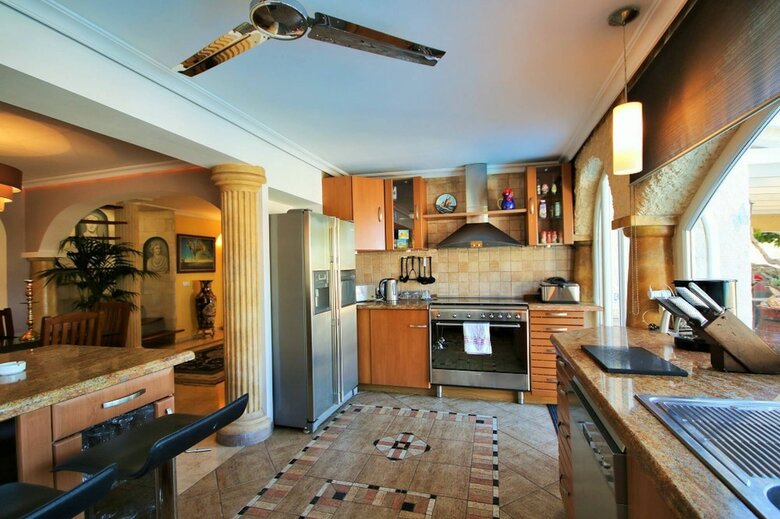 Stunning Puerto Banus Sea View Villa