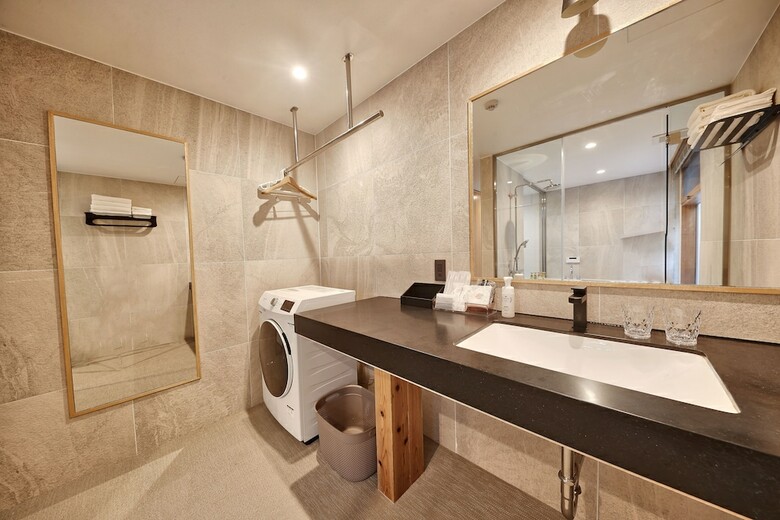 Adan Resort Secret Villas