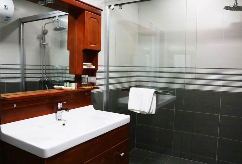 Yi Su Hotel Disneyland Pudong Airport