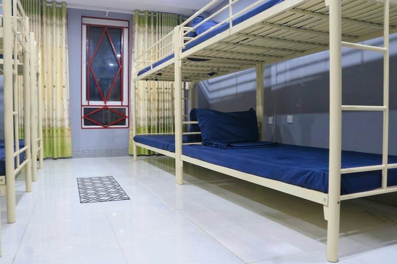 Hostal Ba Sao Hotel - Hostel