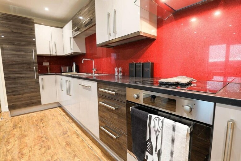 Stunning 3-bed Apartment