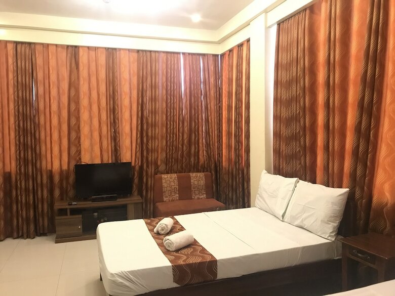 Hotel Aquari Travellers Inn