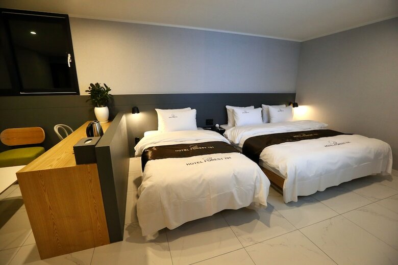 Forest 701 Hotel