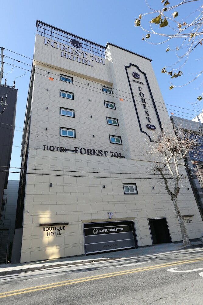Forest 701 Hotel