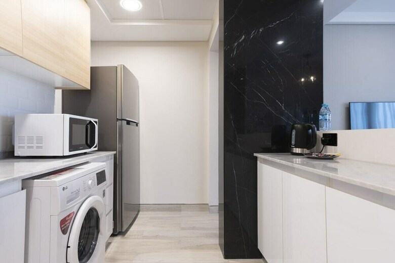 Gorgeous 2br Apartment Priv� Living