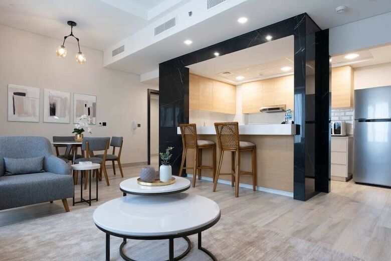 Gorgeous 2br Apartment Priv� Living