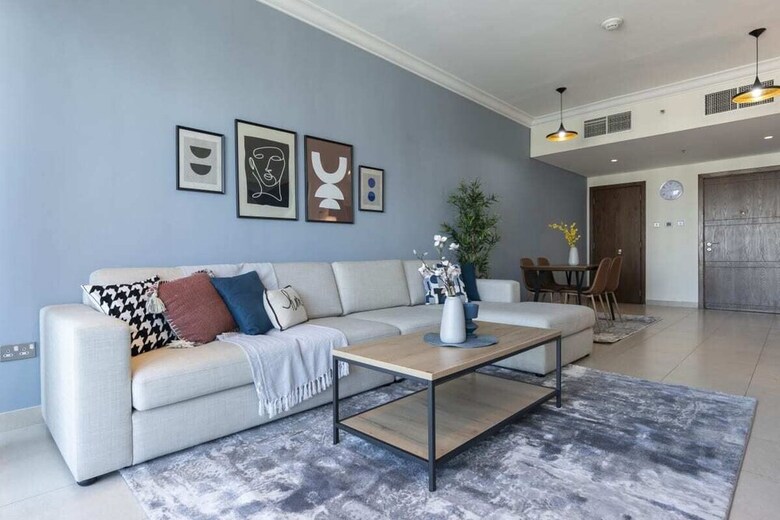 Stylish & Ideal Apartment In Downtown!