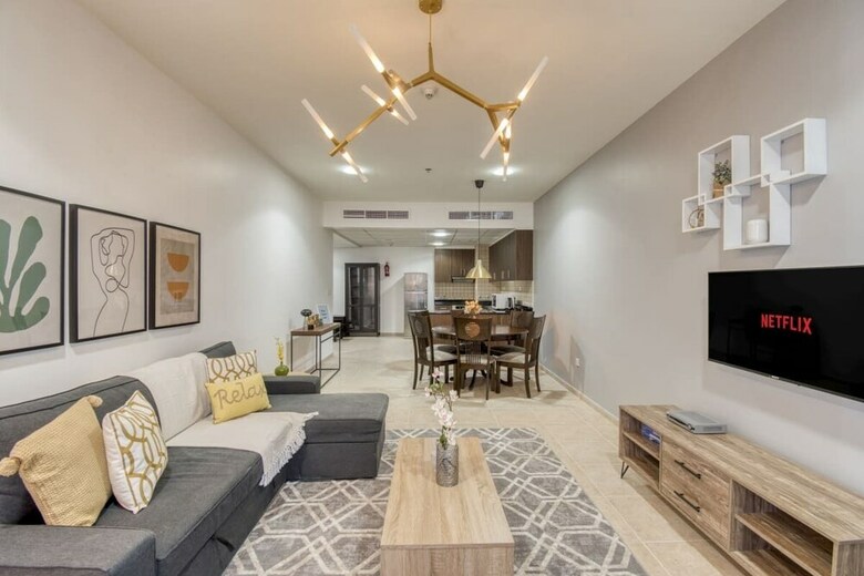 Apartamentos Spacious & Comfy Apt In Dubai Marina