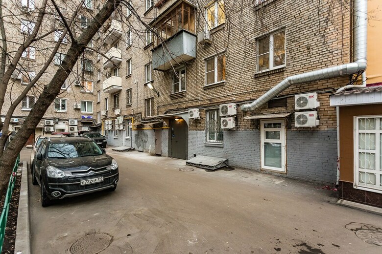 Apartment On Chayanova 12