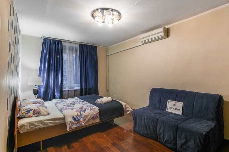 Apartment On Chayanova 12