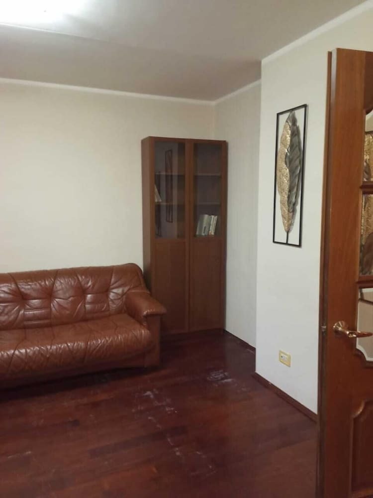 Apartment On Chayanova 12