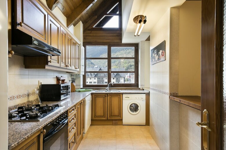 Apartamento Luderna - D�plex Comets 4j