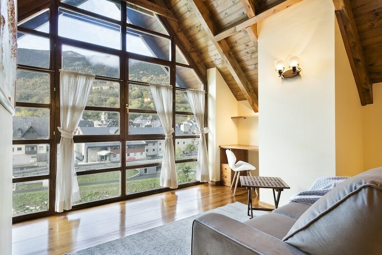 Apartamento Luderna - D�plex Comets 4j