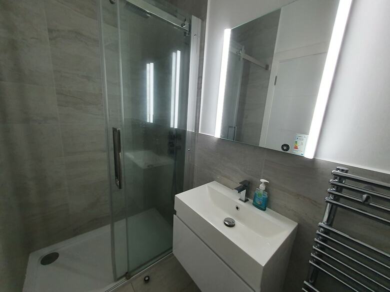 Superb Executive Apartment In Reading