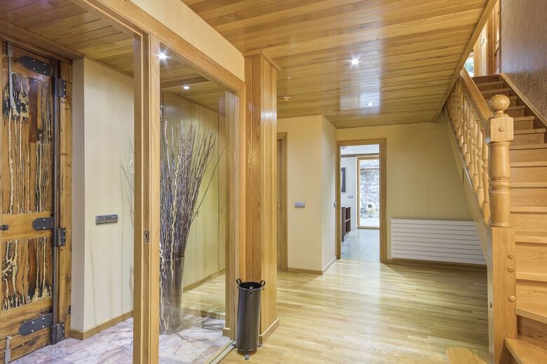 Apartamentos Luderna - Casa Con Jard�n Montcorbison