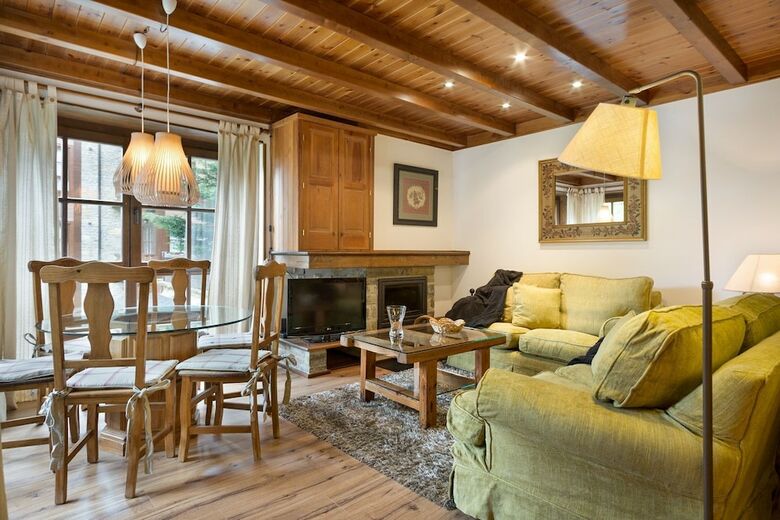 Luderna - Apartamento Val de Ruda A9 Pe�lla